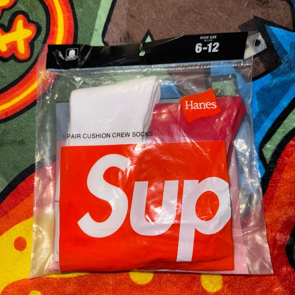 Hanes Red and White Cushion Crew Socks